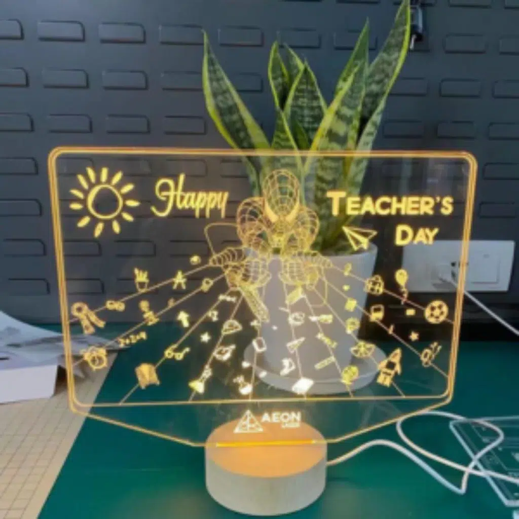 elemento-decorativo-de-neon-elaborado-con-maquinas-laser-de-framun-techno