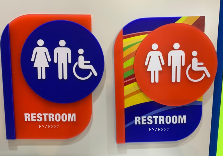 fresadoras-cnc-aplicaciones-en-placas-de-doble-color