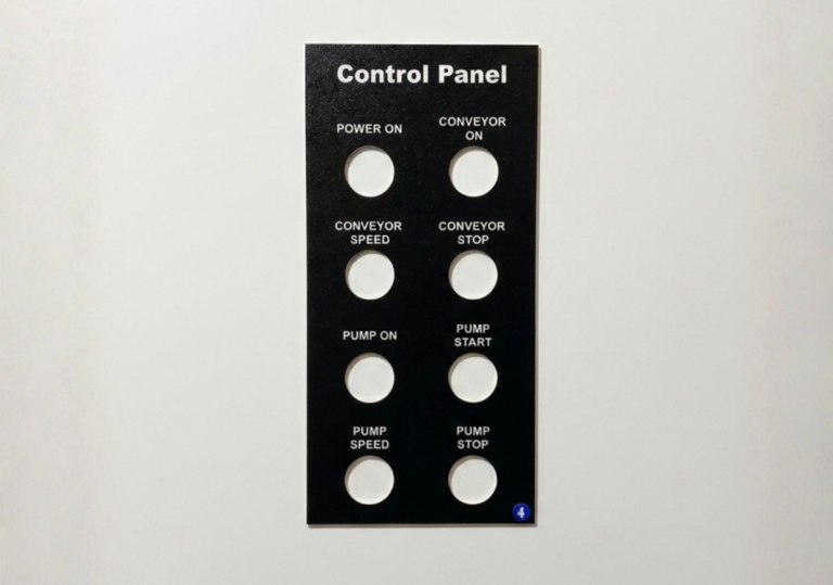 fresadoras-cnc-aplicaciones-placas-bicolor